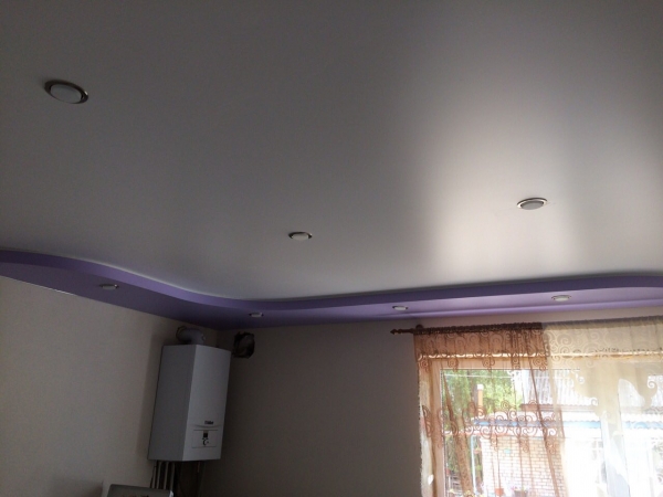 Стоимость двухуровневого потолка для кухни 12 м²