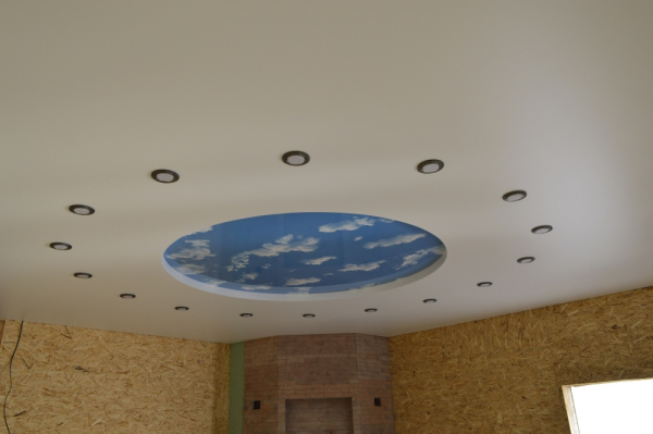 Потолок в виде неба