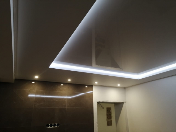 Потолок с подсветкой