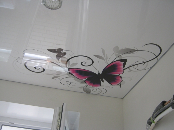 Натяжные потолки под мрамор в Саранске