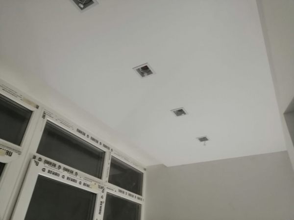 Потолок на балкон