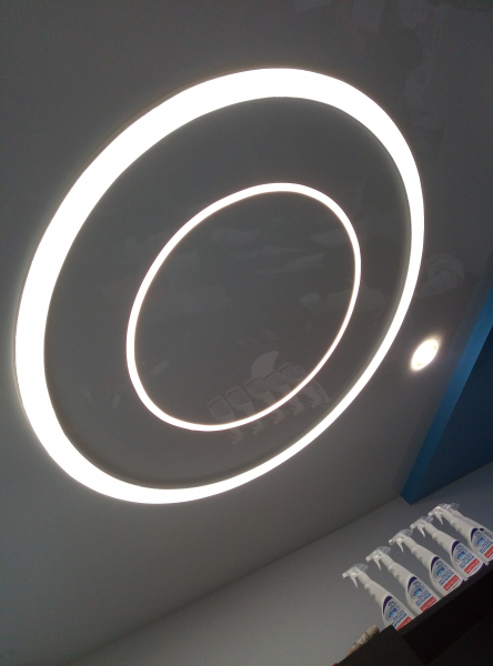 Фото натяжного потолка