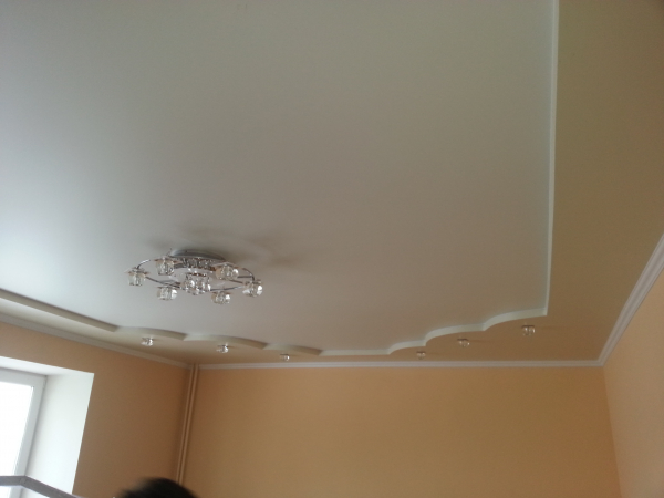 Фото натяжного потолка