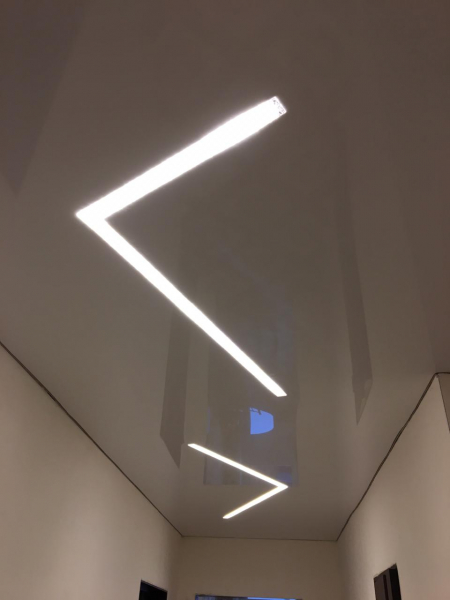 Фото натяжного потолка