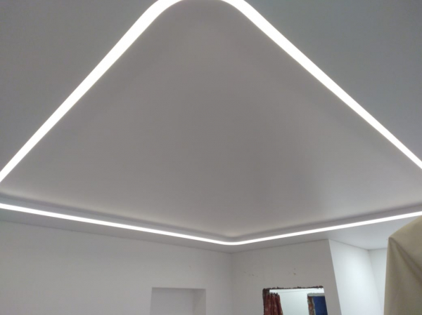 Фото натяжного потолка